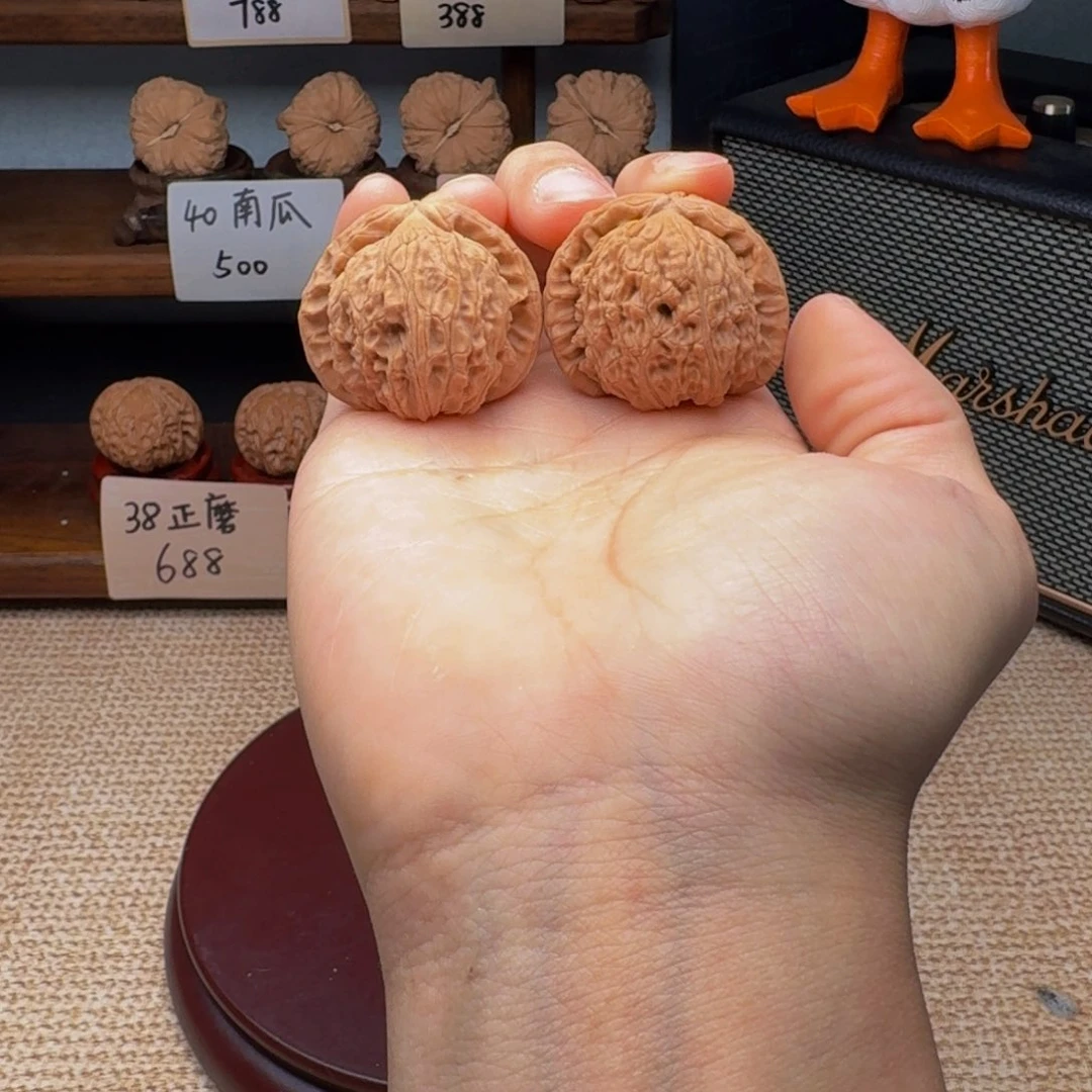 文玩核桃把件3913闷白