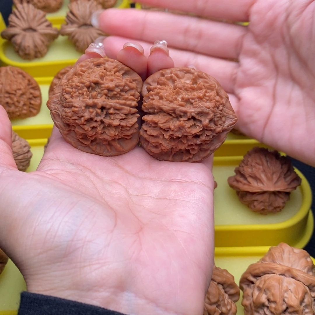 把件文玩核桃满天星全44尺17