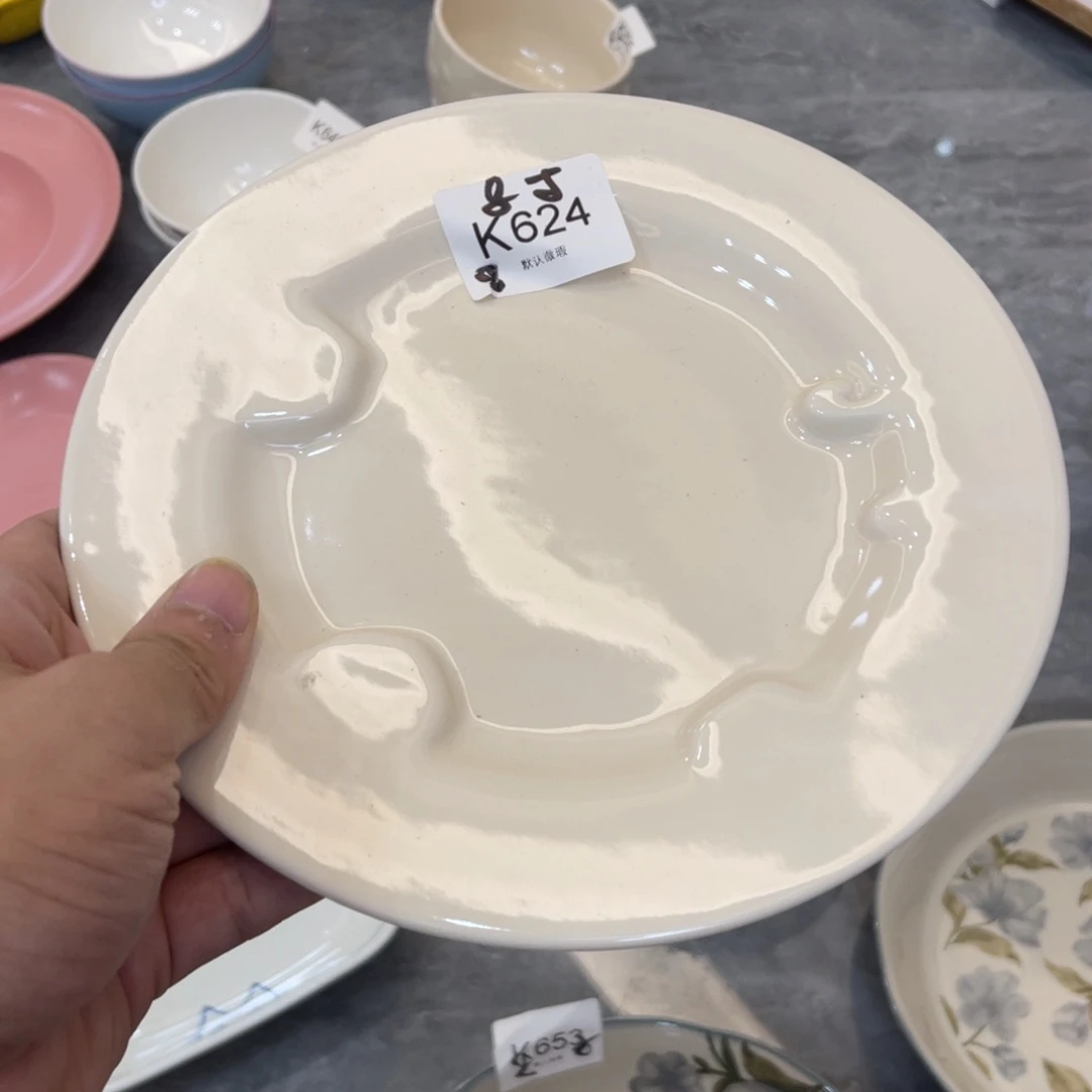 陶瓷微瑕餐具介意勿拍，满18飞！