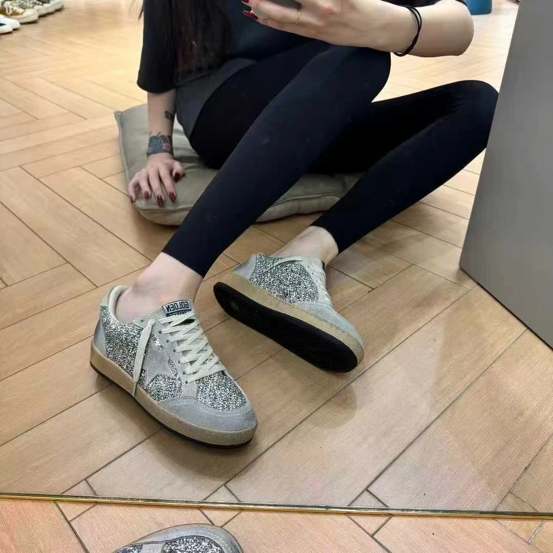 2025新款韩版爆闪亮片手工做旧星星鞋时尚复古百搭女款休闲鞋爆款