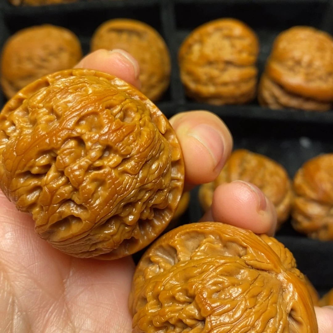 文玩核桃把件秦岭核桃