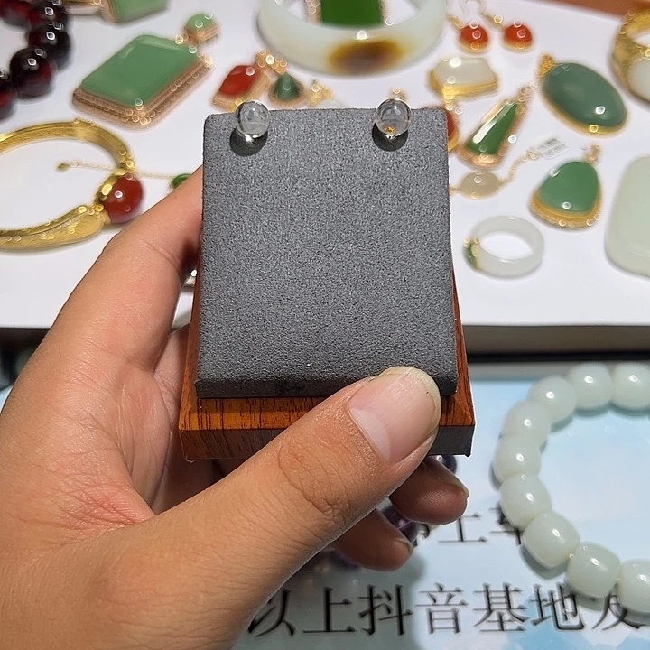 银S925镶嵌耳饰水晶