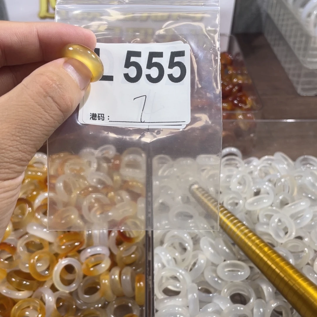 未镶嵌戒指玛瑙/玉髓555