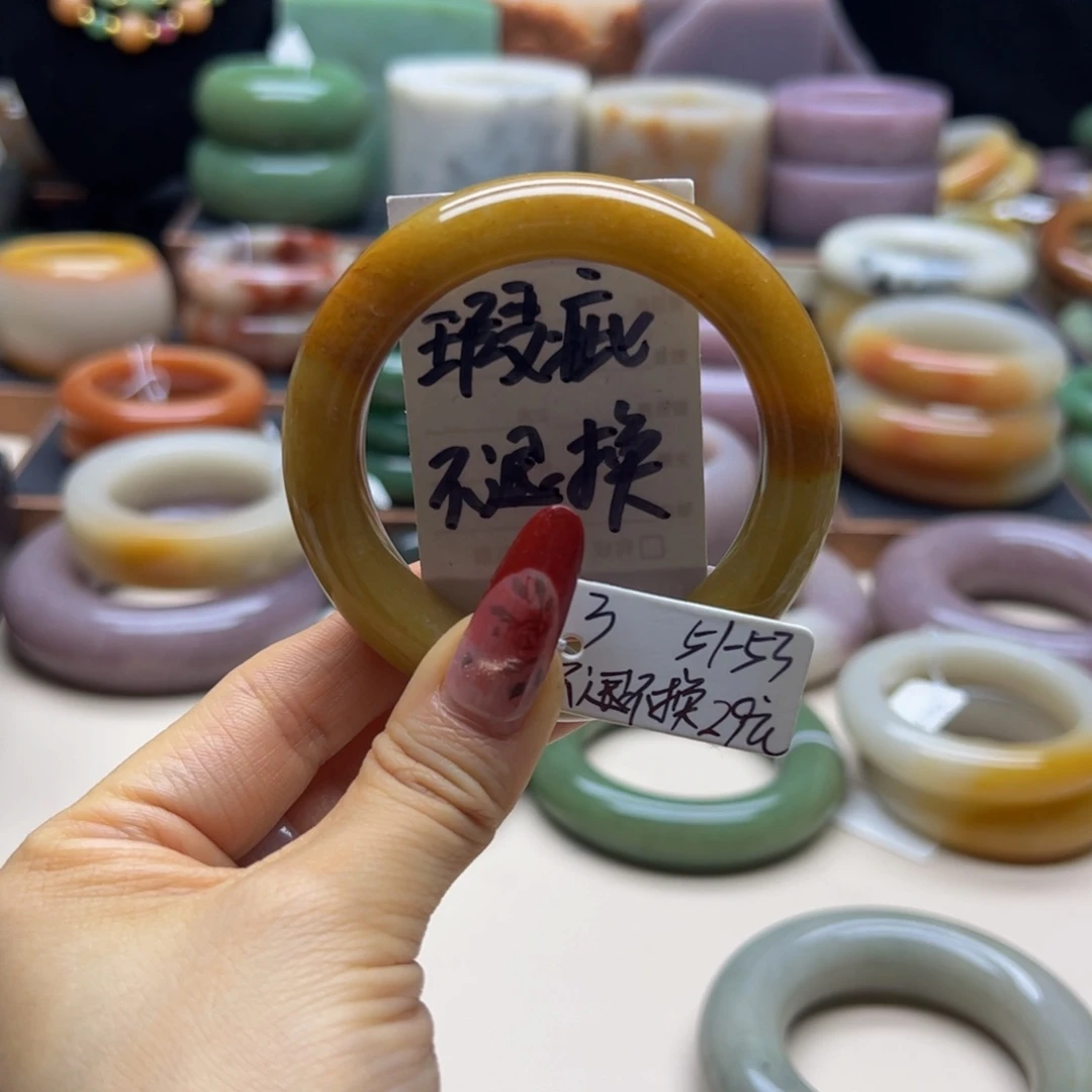 石英质玉未镶嵌手镯
