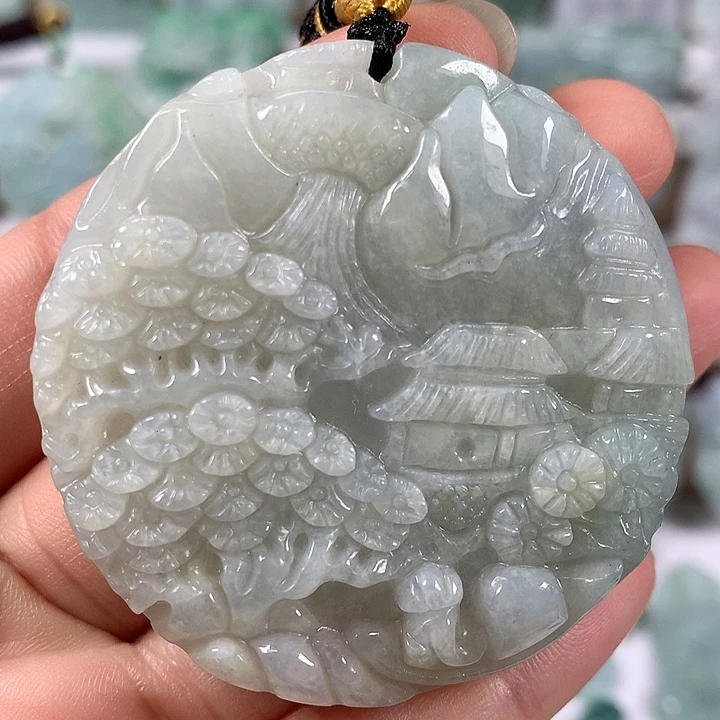 翡翠未镶嵌颈饰山水福利两面工艺福利