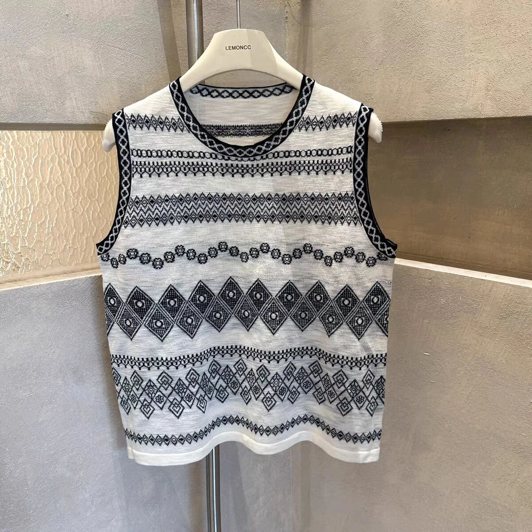 波西米亚风情无袖亚麻针织背心女2025夏季新款时尚宽松设计感上衣