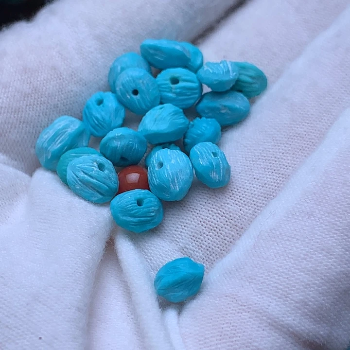 水***咚南红玛瑙未镶嵌珠宝奇石