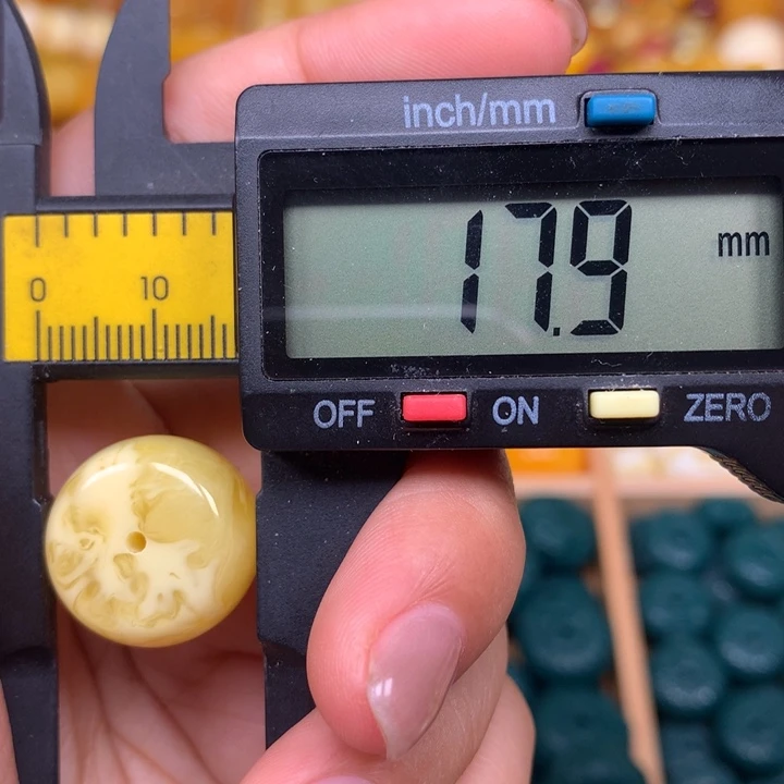 非金属仿琥珀配饰016