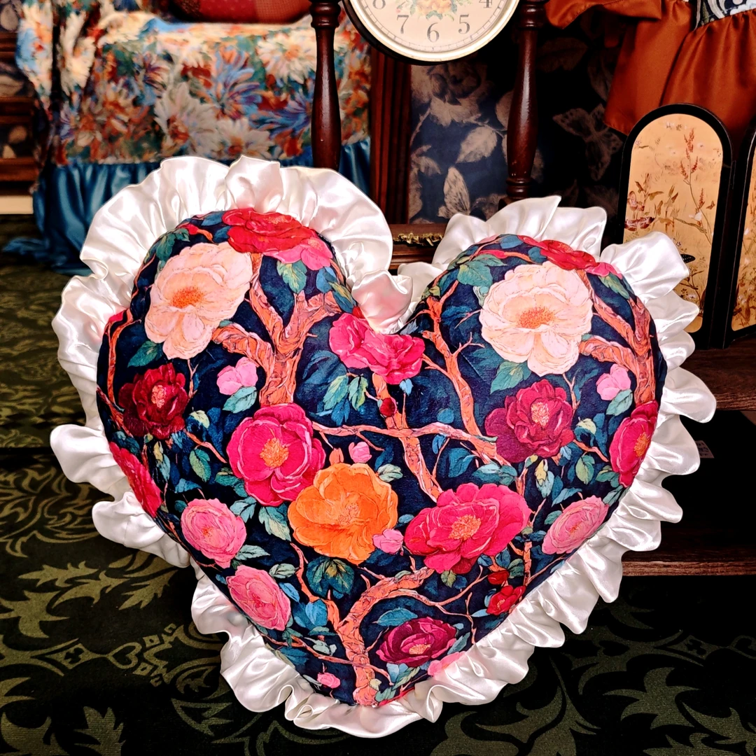 花边玫瑰花民族风毛绒坐垫办公室学生宿舍久坐椅子靠垫榻榻米屁垫