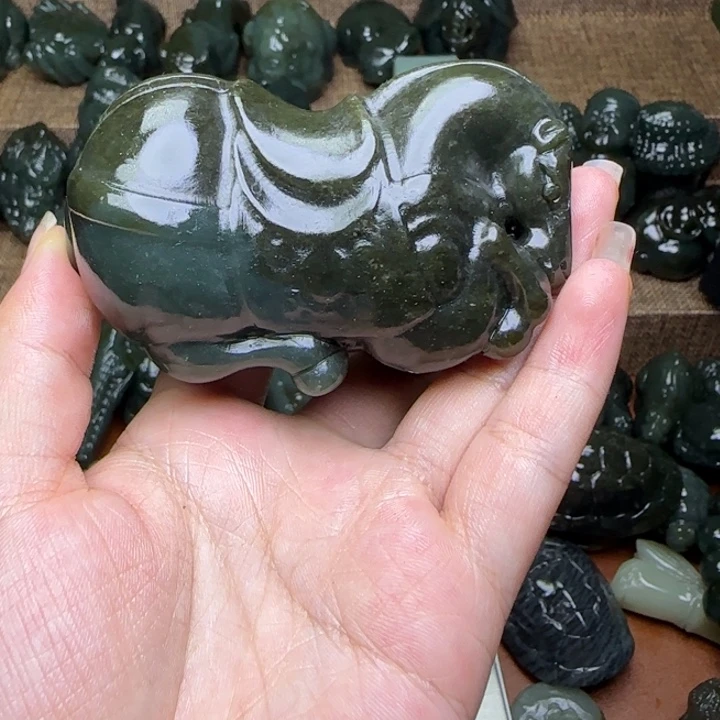 和田玉未镶嵌挂件