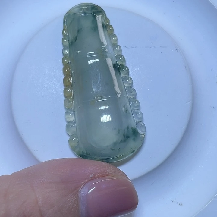 翡翠未镶嵌颈饰节节高