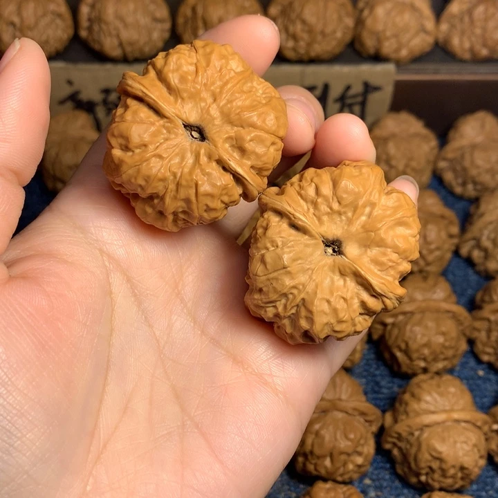 桃核吊坠亖*生蛤蟆核桃