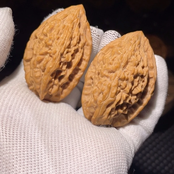 文玩核桃把件秦岭野生山魄系列美人指32