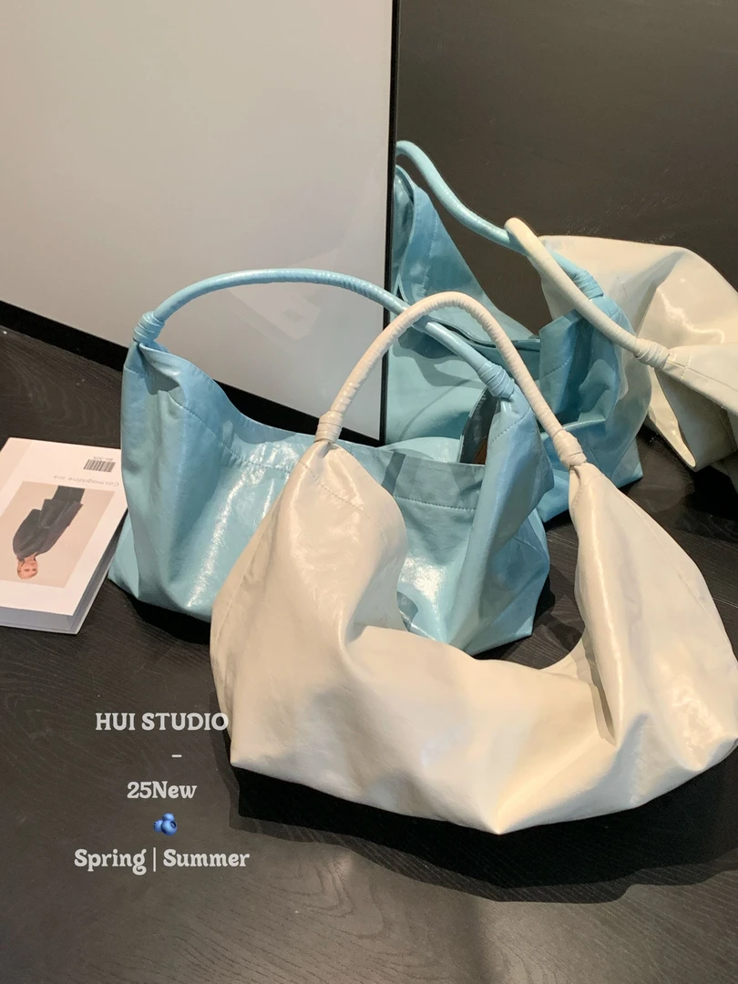 【HuiHui】轻便大容量宽肩带托特包简约个性单肩腋下包（A1815)