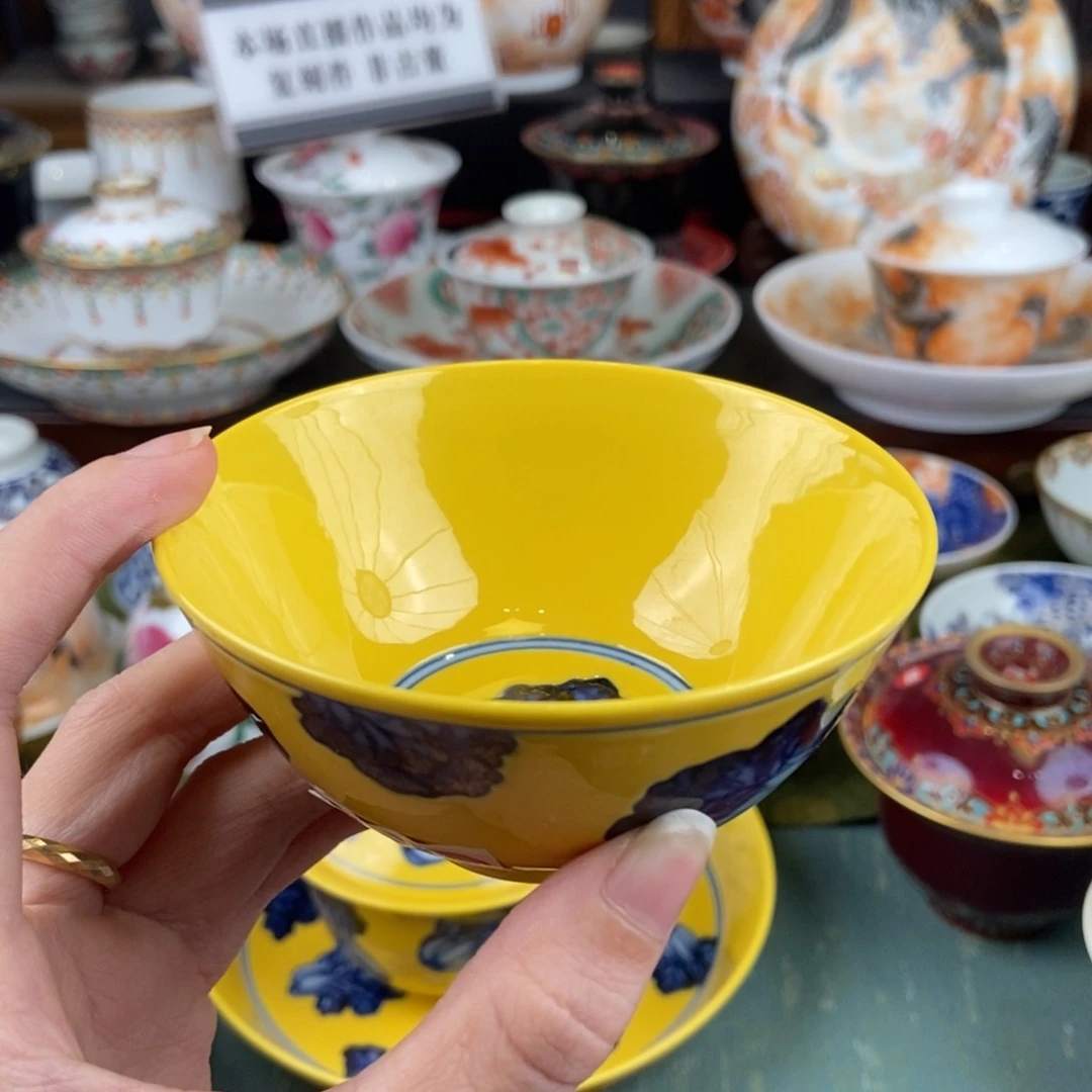 陶瓷的设计师是一个人