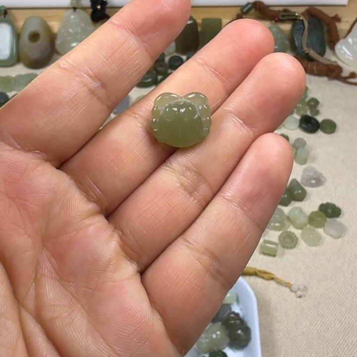 和田玉未镶嵌包链