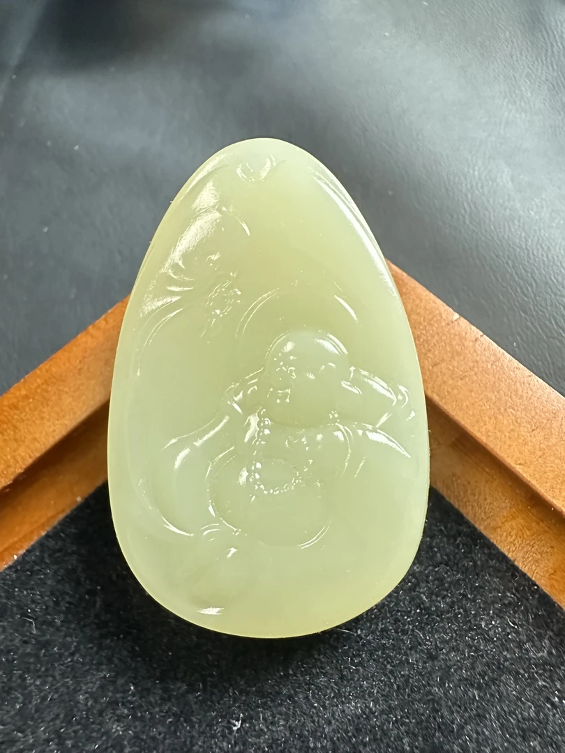 天然青海料晴水双面六字佛公A59