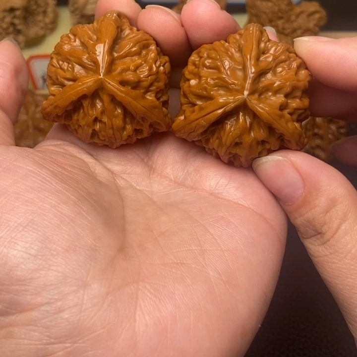 文玩核桃吊坠托****王工艺三棱