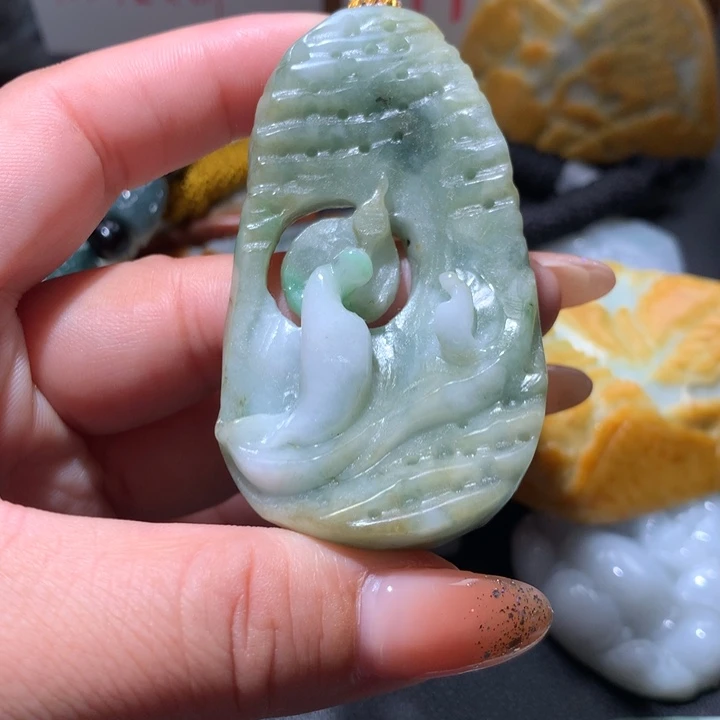 翡翠未镶嵌颈饰保真天然A货翡翠