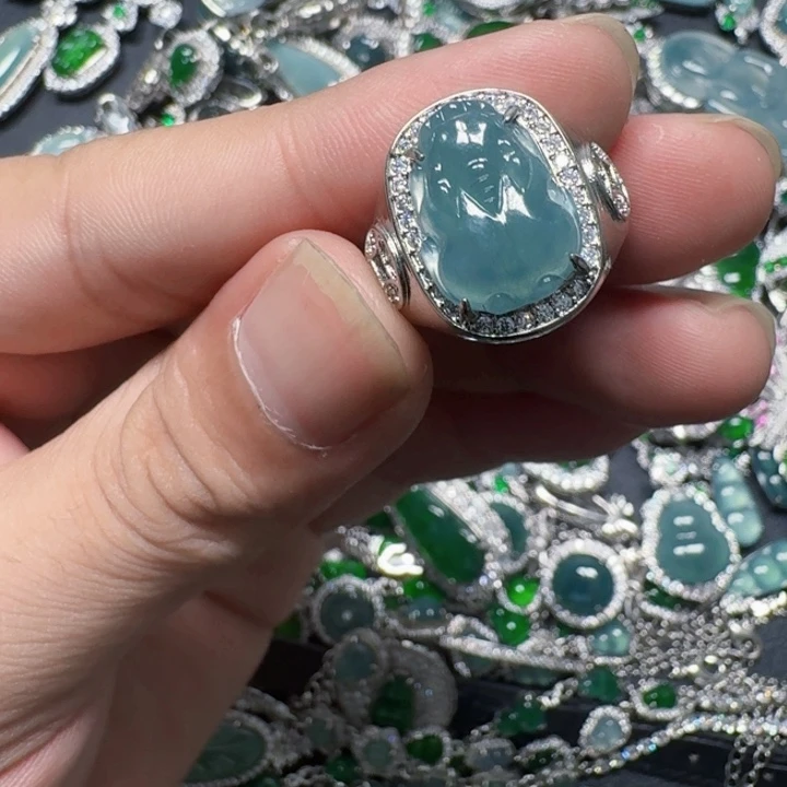 翡翠未镶嵌颈饰天然A货翡翠放漏