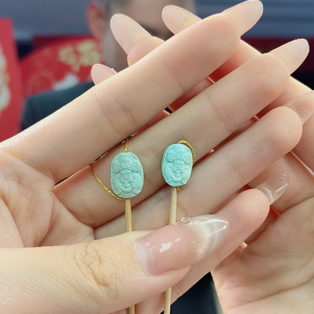 绿松石未镶嵌珠宝奇石