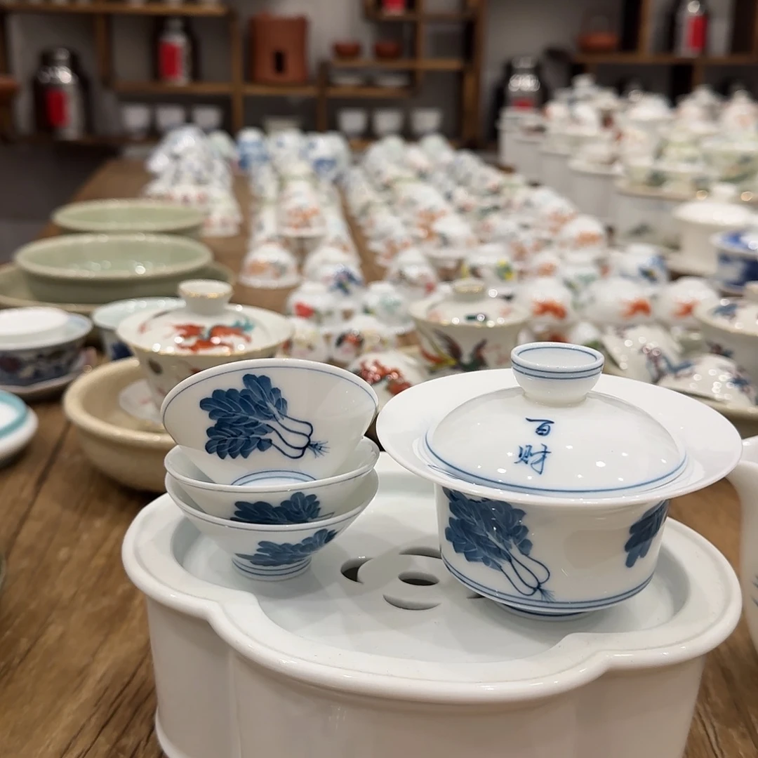 手工手绘百财盖碗一个杯三个