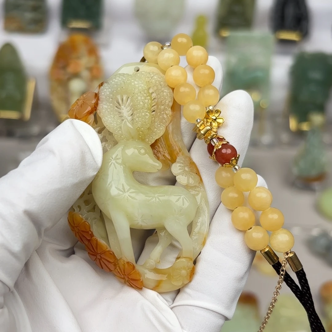 蛇纹石玉颈饰未镶嵌