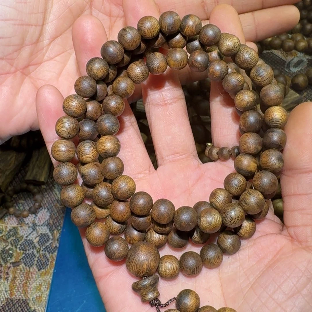 沉香手串海南乌身老料0.828克料子