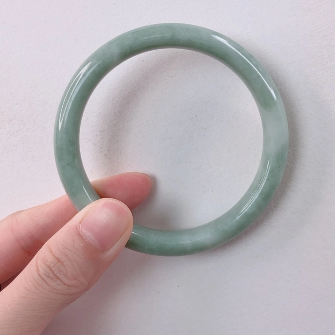 ∙****蓝田玉（蛇纹石化大理石玉）手镯未镶嵌