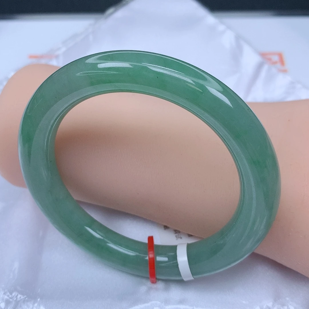 【闪购商品】未镶嵌手镯翡翠，55