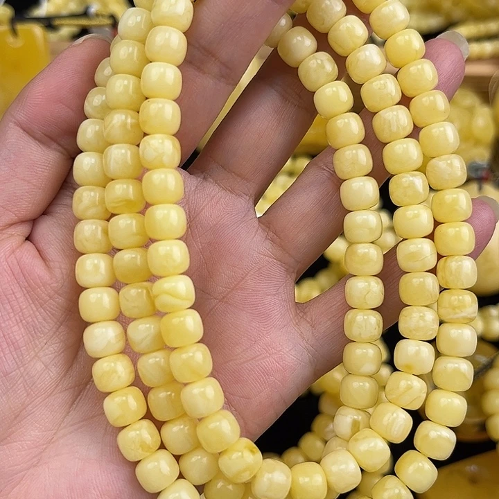 琥珀未镶嵌颈饰琥珀