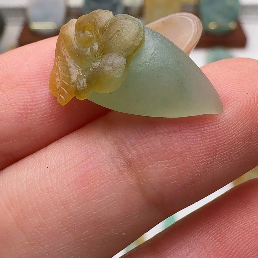 定制翡翠未镶嵌毛货