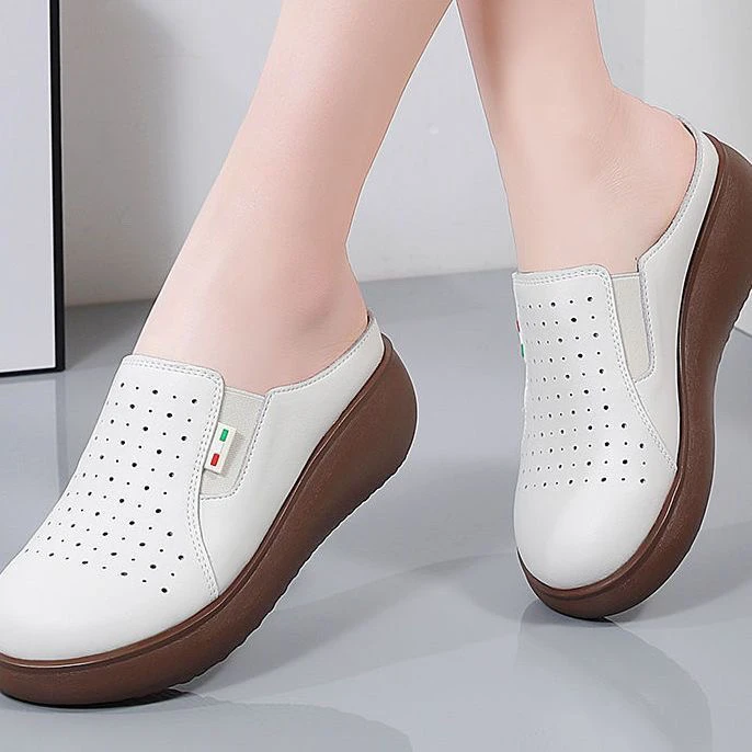 凉拖鞋女夏外穿2025新款厚底软皮外出软底配裙子包头半拖鞋女鞋