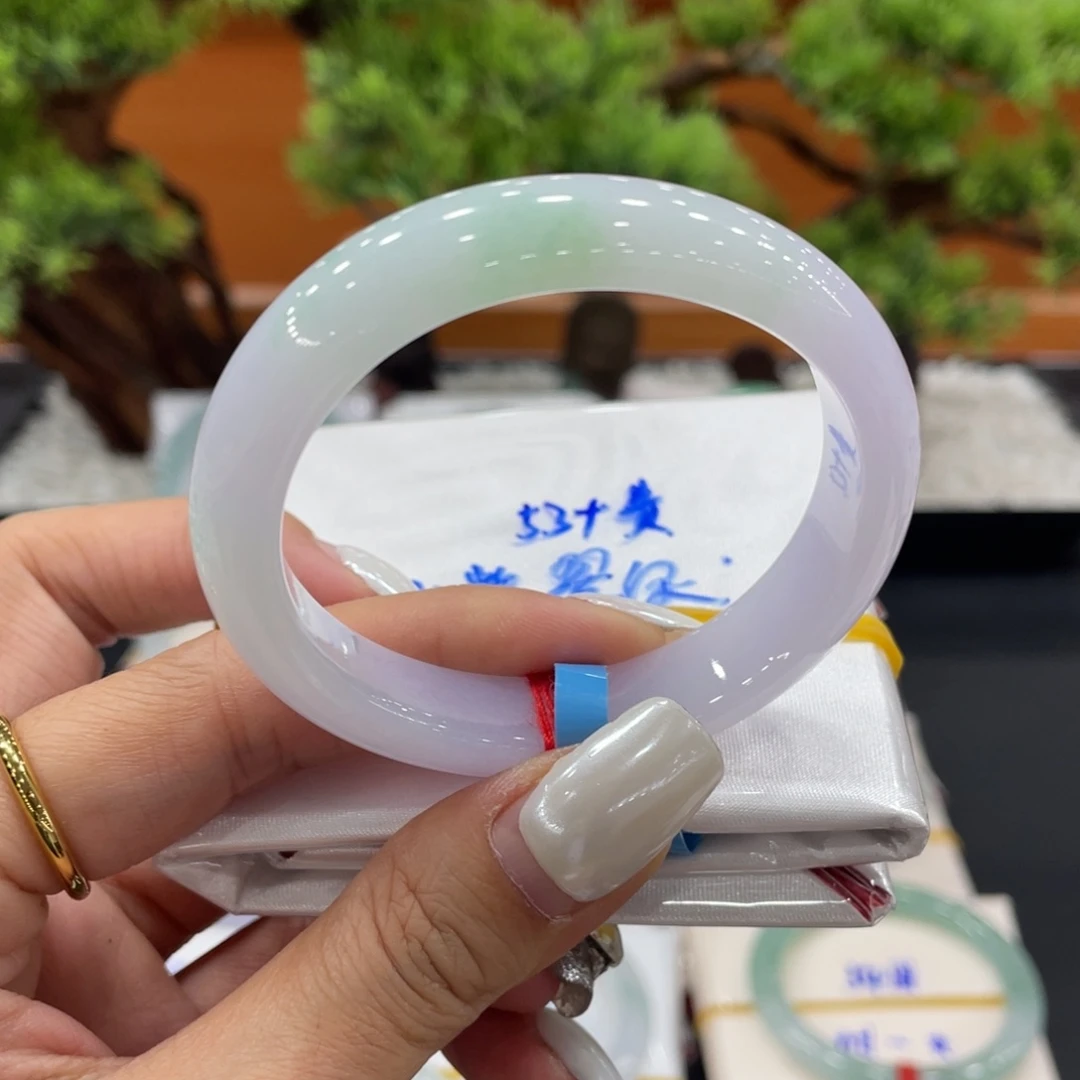 未镶嵌手镯翡翠缅甸