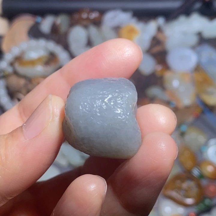 b***j和田玉未镶嵌颈饰