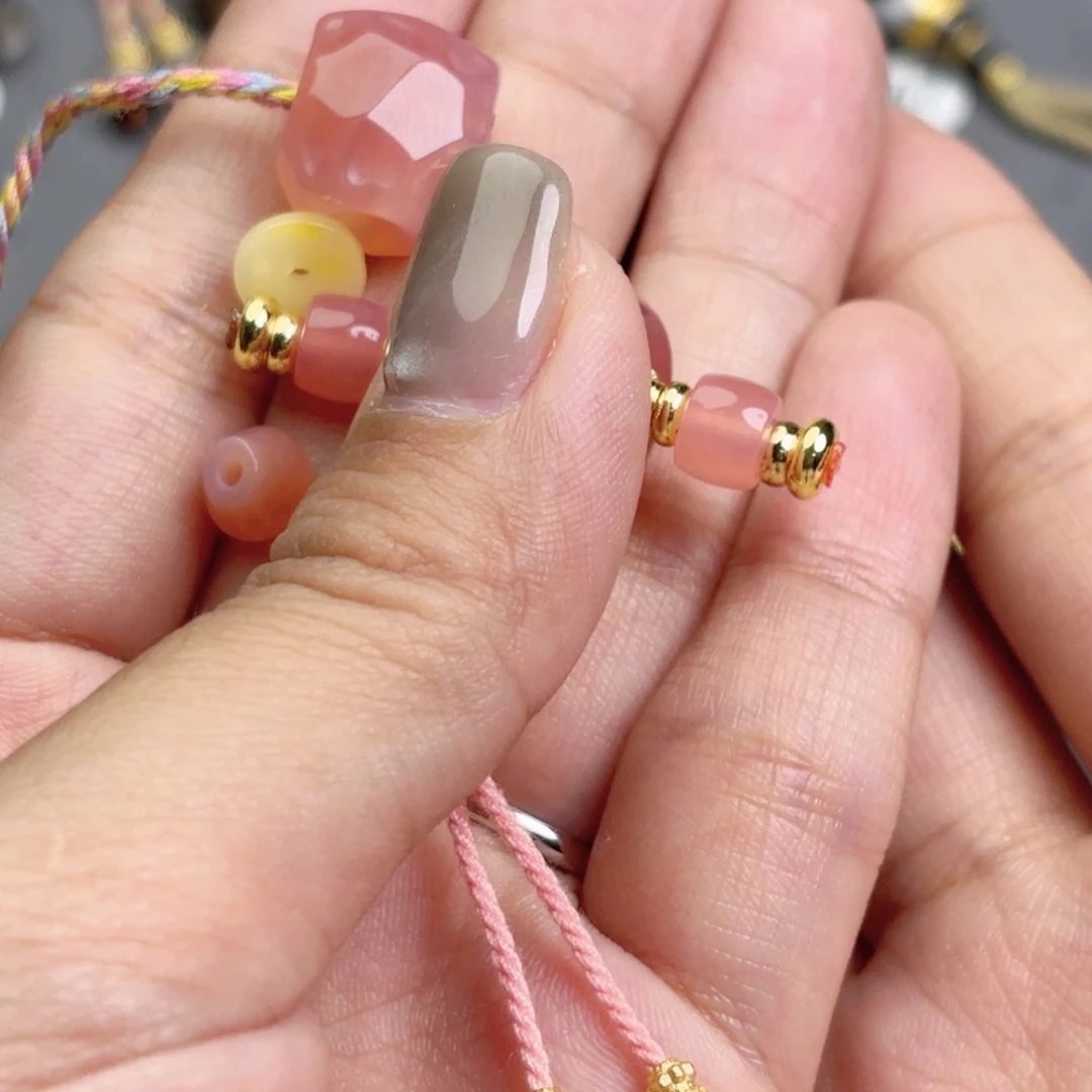 玛瑙/玉髓文玩配饰未镶嵌摸*凹