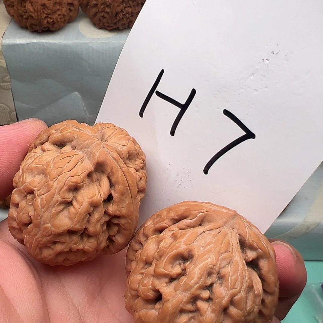 桃核把件全品红锦鲤40