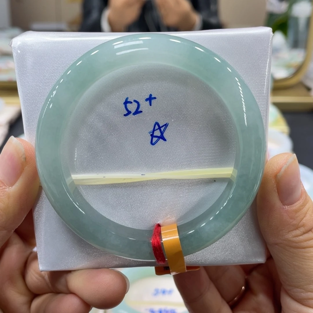 未镶嵌手镯翡翠翡翠