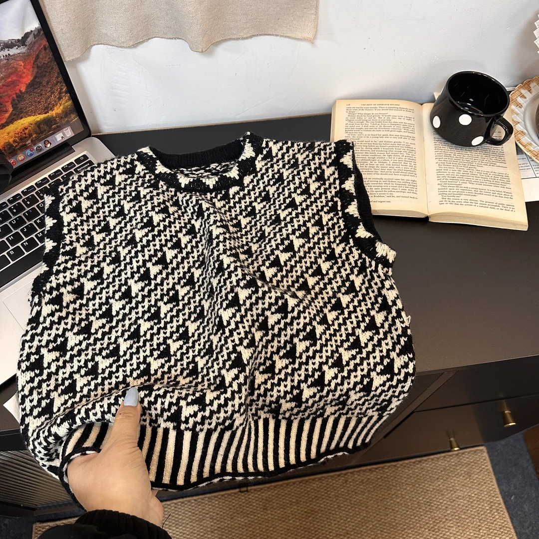 2634春秋时尚流行百搭男女童黑白针织马甲