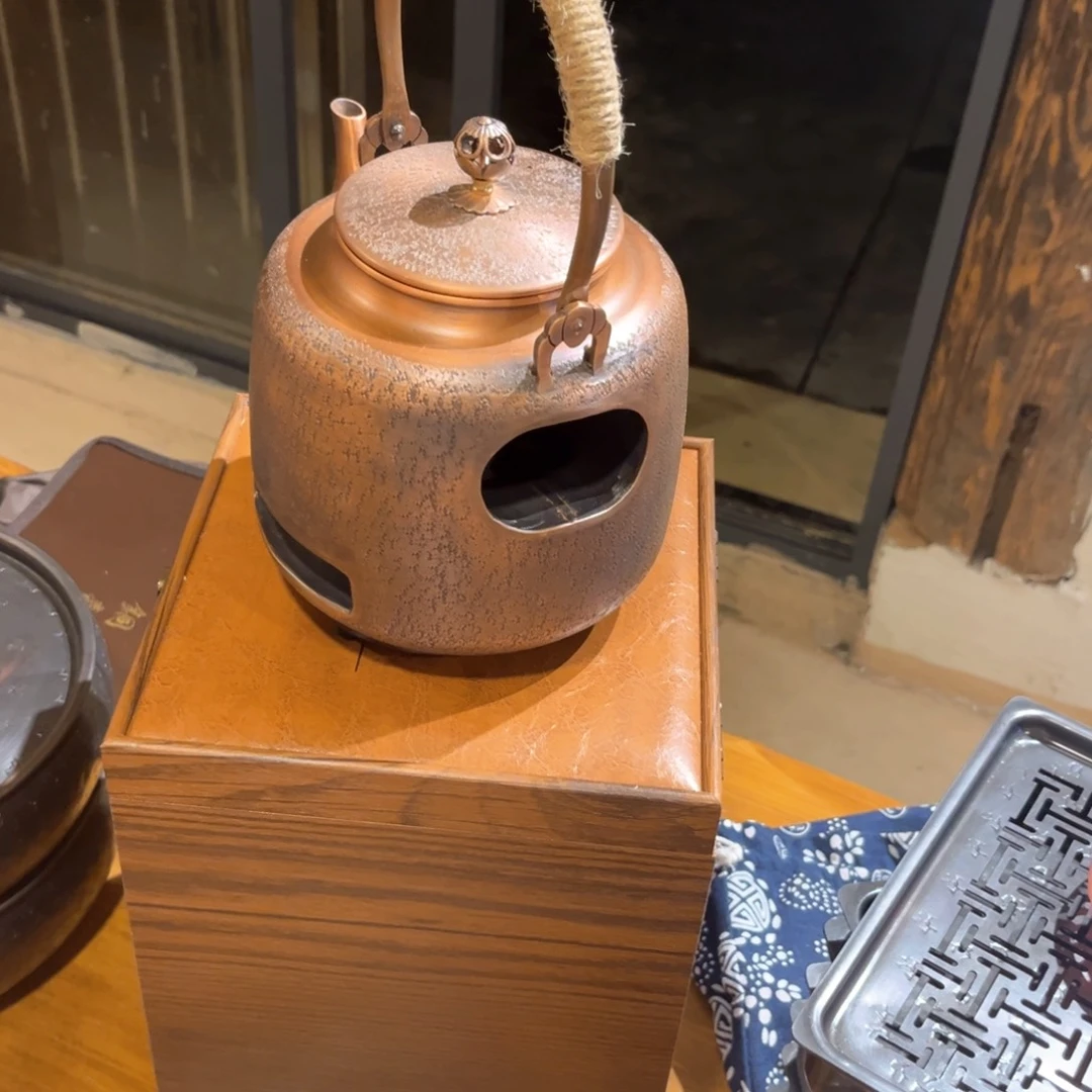 莫*炭火一体壶手工锻打工艺
