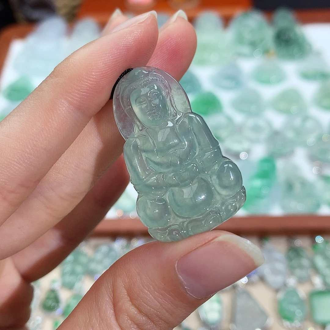 翡翠颈饰未镶嵌观音
