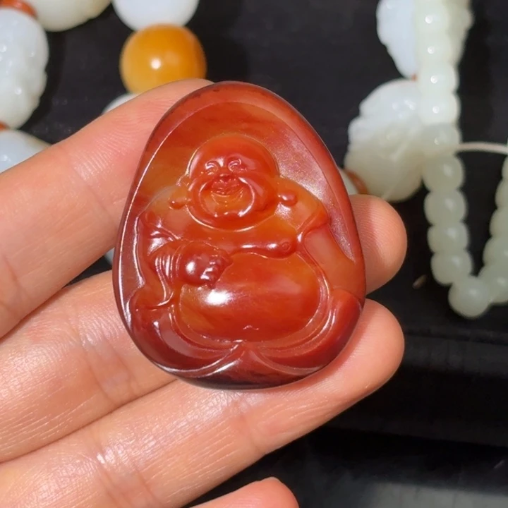 颈饰未镶嵌和田玉（白玉）