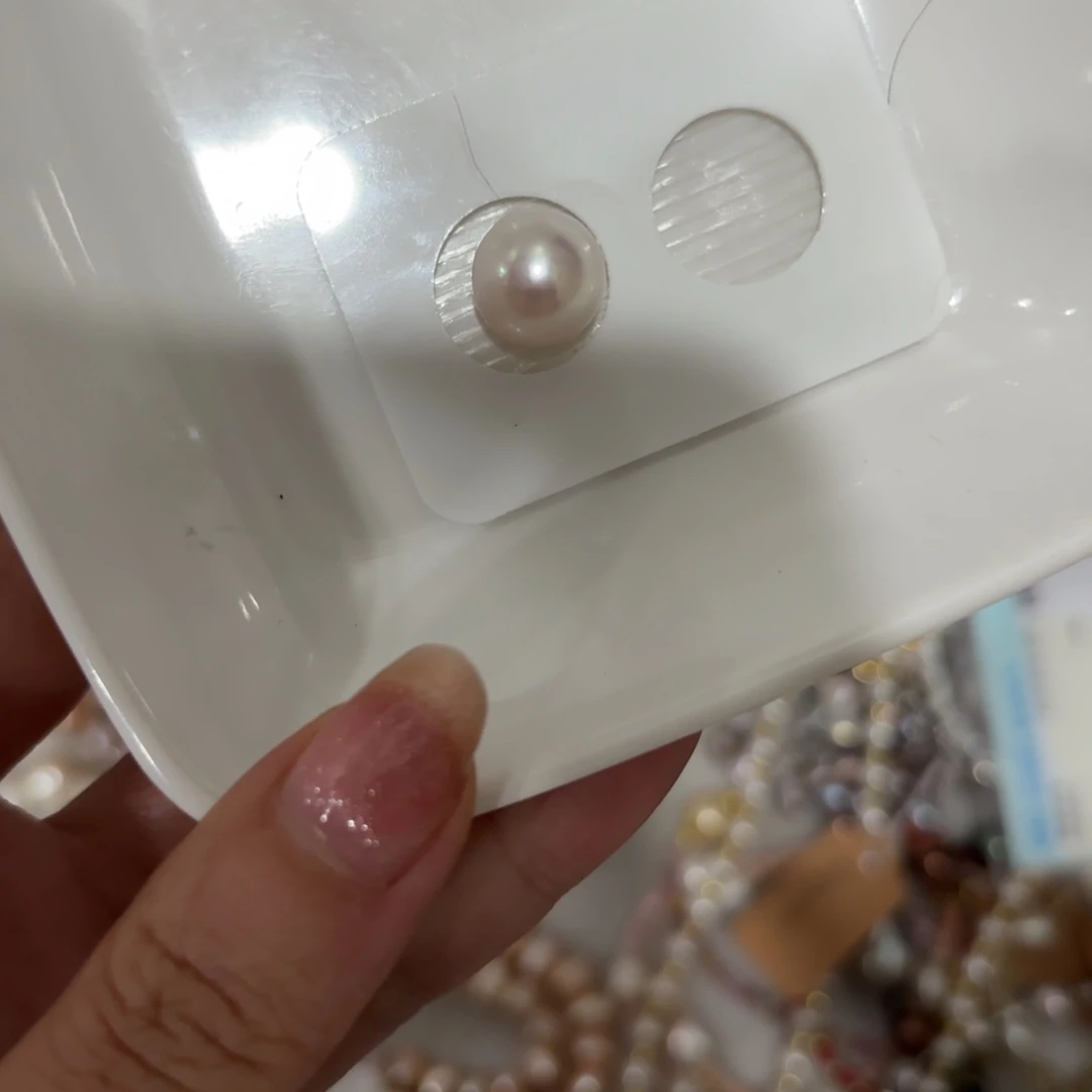 吊坠925银打孔，白透粉裸珠