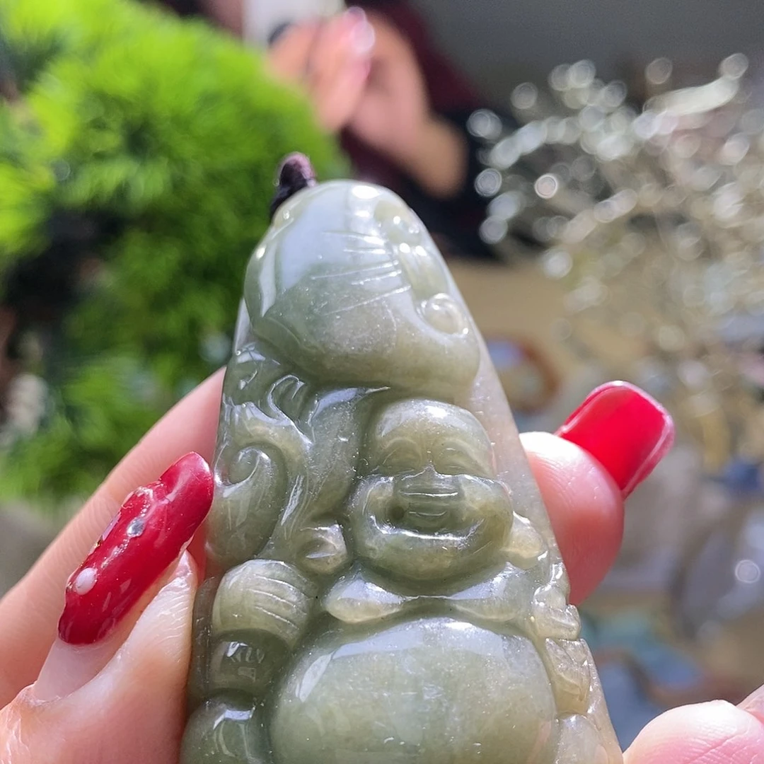【闪购商品】翡翠颈饰未镶嵌佛