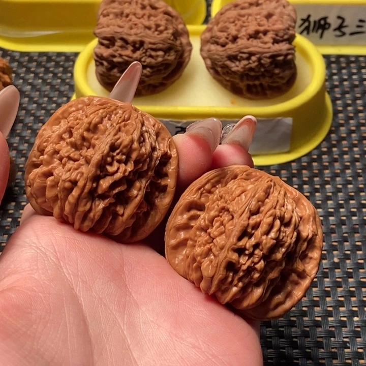 文玩核桃吊坠45四座楼