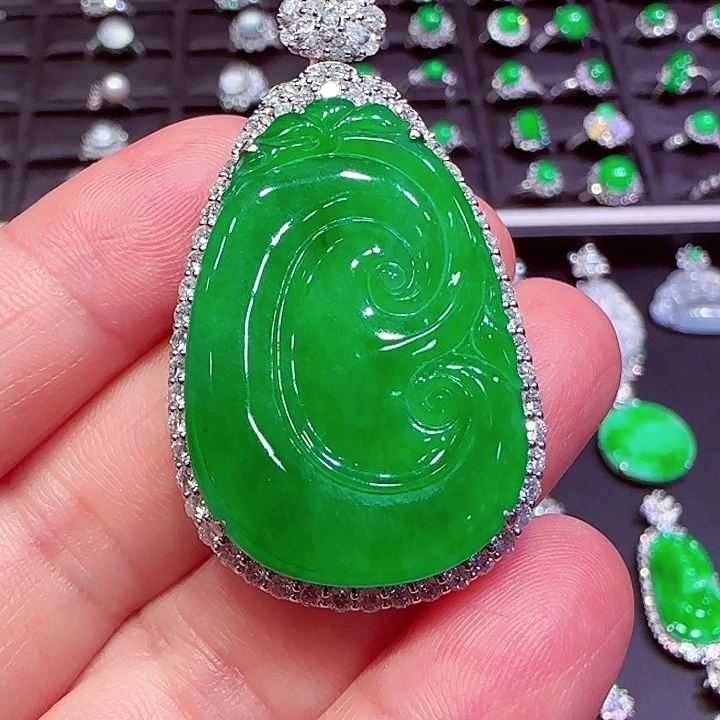 翡翠18K金镶嵌吊坠(不含链)吊坠