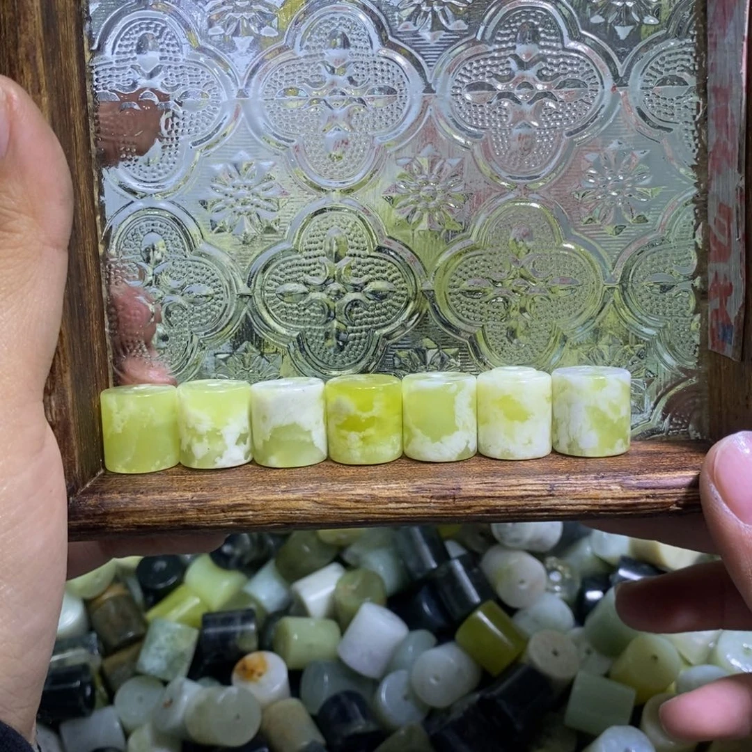 合金蛇纹石玉颈饰170