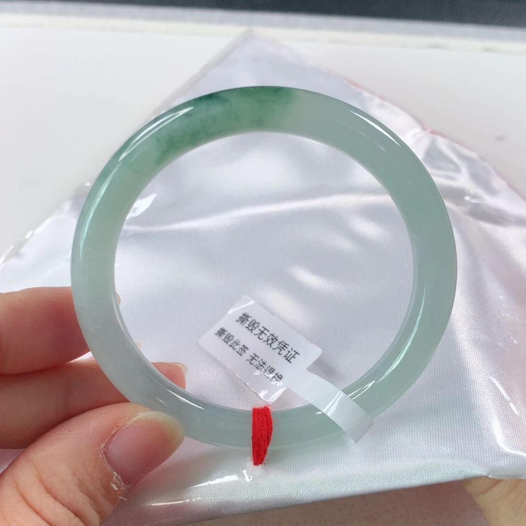 未镶嵌手镯（圆镯）翡翠285