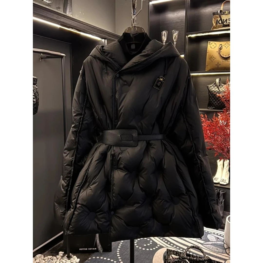 【万达撤柜】加厚连帽黑色服女2025冬季新款欧货气质收腰显瘦外套高