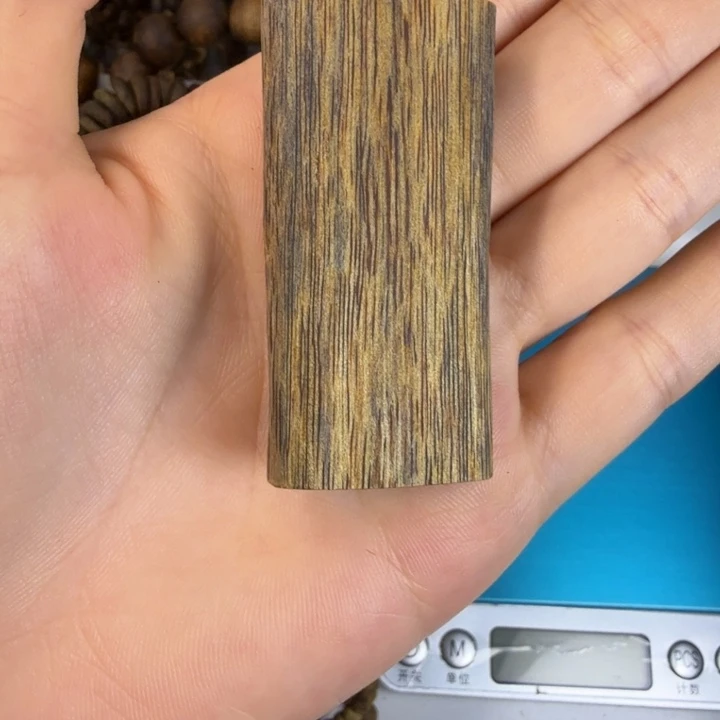 ****。沉香沉香碎屑莺歌绿奇楠10克➕